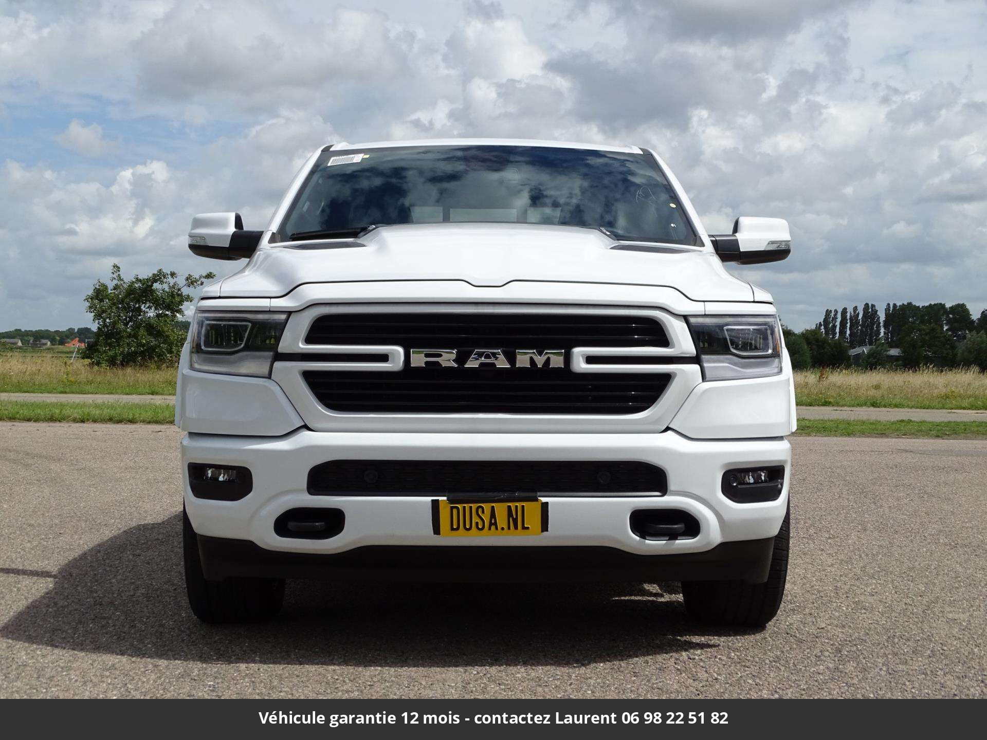 Vente De Dodge Ram 1500 Laramie Sport 4x4 Crew Cab 57l Hemi 395hp Ser