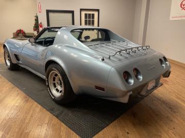 1977 Chevrolet Corvette Stingrey  L48 1977 Tout compris  