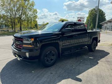 2017 Chevrolet Silverado   Crew Cab 4x4 Tout compris hors homologation 4500e