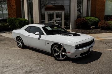 2015 Dodge  Challenger RT Shaker 381 hp 5.7L V8 Tout compris hors homologation 4500e