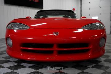 1993 Dodge Viper R/T 10 400 hp 8L V10 Tout compris  